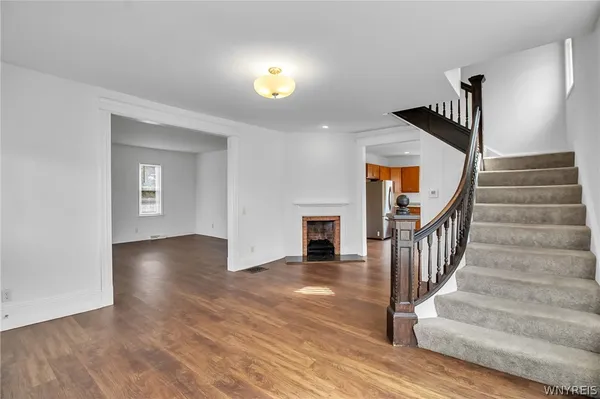 $2,895 | 5849 Broadway, Unit 8, Lancaster, NY 14086