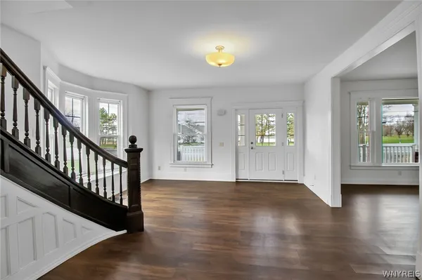 $2,895 | 5849 Broadway, Unit 8, Lancaster, NY 14086