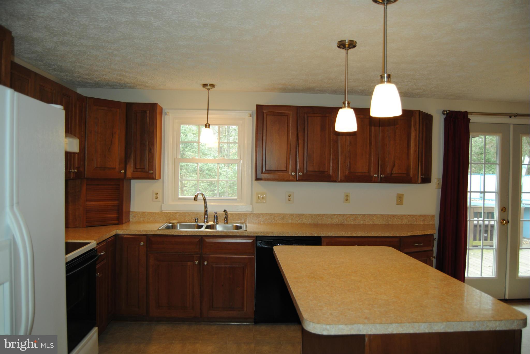 26875 Three Notch Road Mechanicsville, MD 20659 - Photo 11 of 29 Kitchen