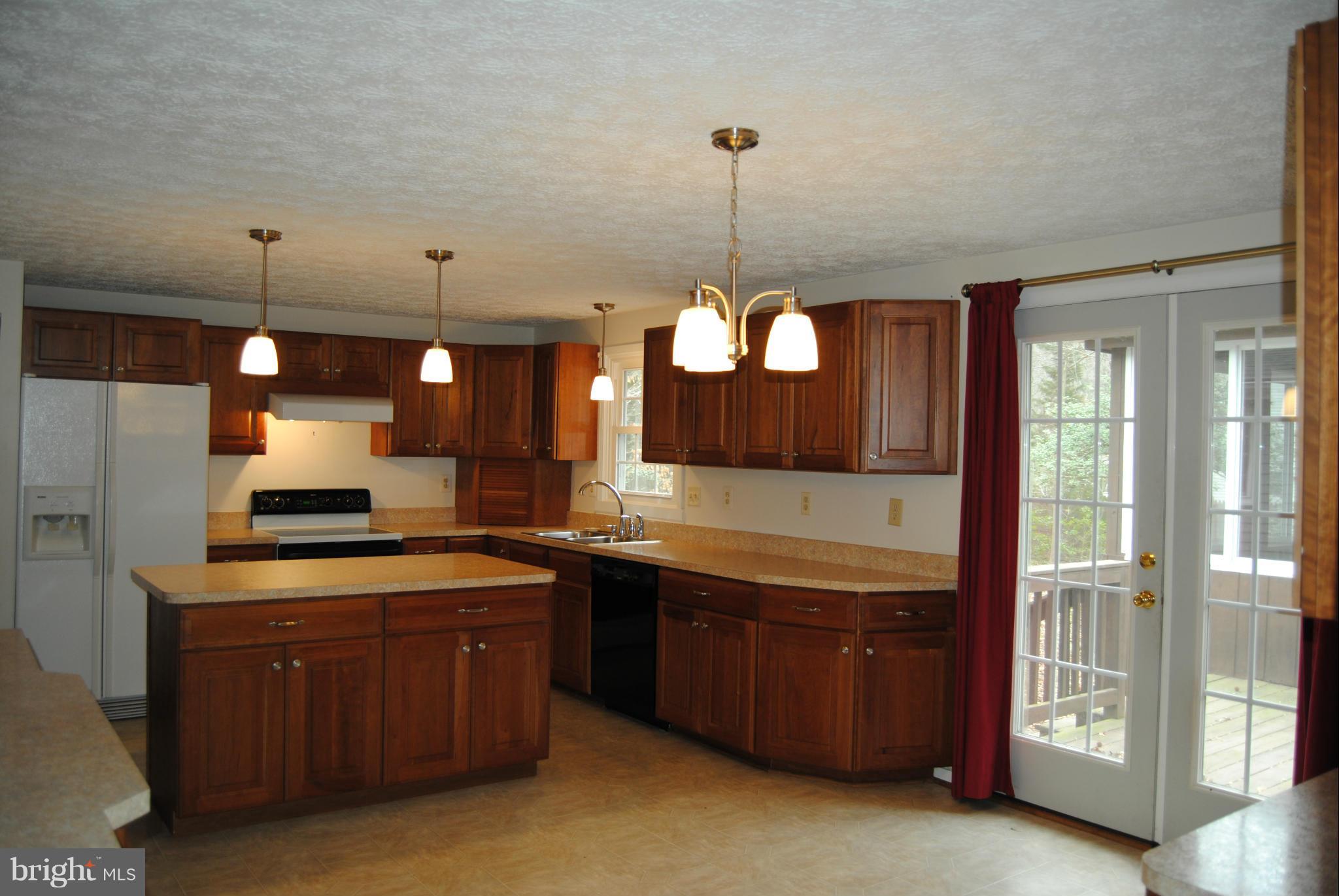 26875 Three Notch Road Mechanicsville, MD 20659 - Photo 10 of 29 Kitchen