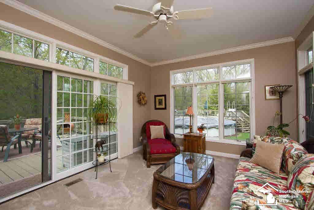 3000 West Sterns Road Lambertville, MI 48144 - Photo 8 of 25 20437805-7.JPG