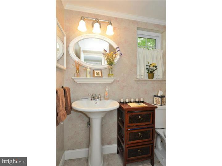 605 Brecknock Drive Exton, PA 19341 - Photo 13 of 25 Bathroom