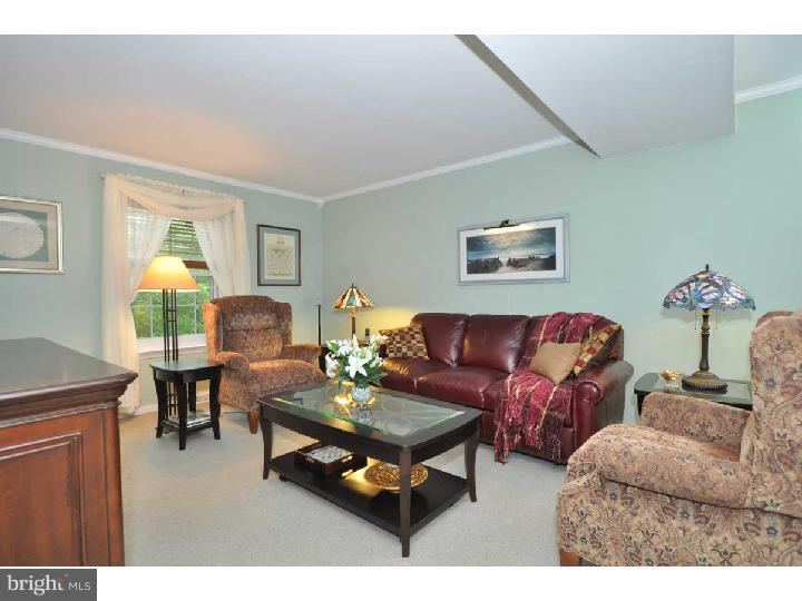 605 Brecknock Drive Exton, PA 19341 - Photo 5 of 25 Living Room