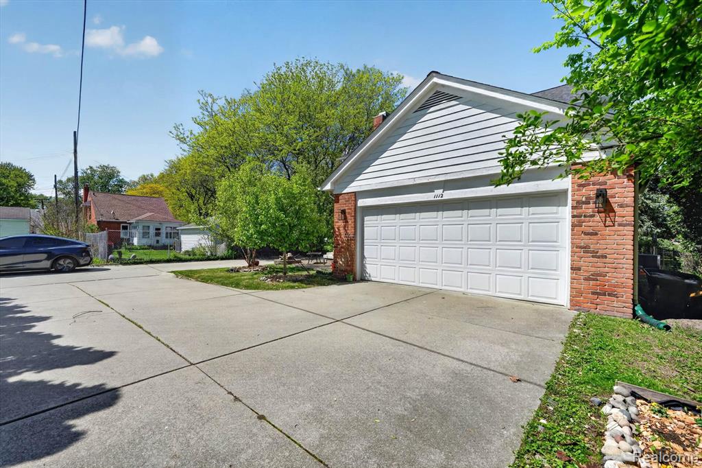 1112 Vernier Road Grosse Pointe, MI 48236 - Photo 39 of 39