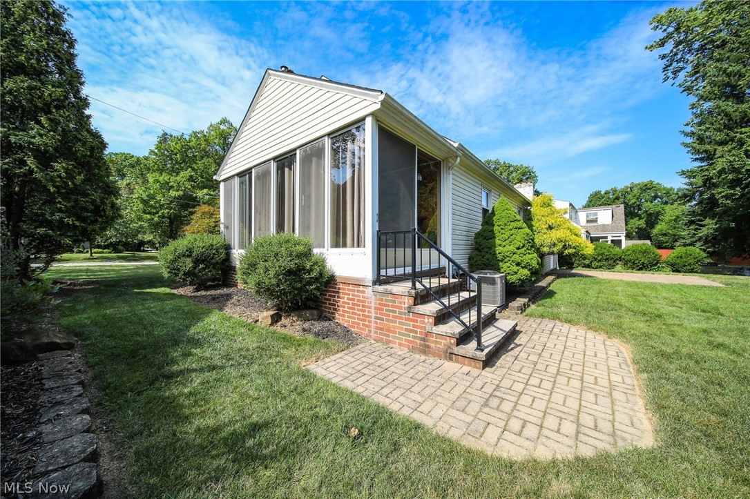 9400 Oakdale Road Parma, OH 44129 - Photo 31 of 35