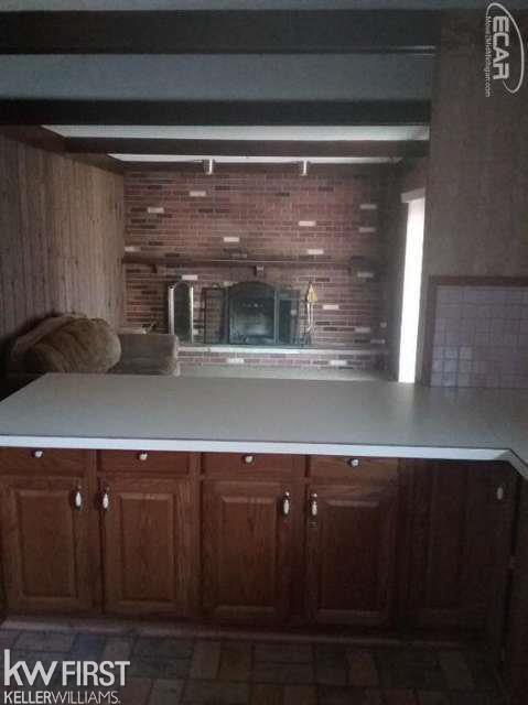 5189 Jackson Road Flint, MI 48506 - Photo 11 of 35 20450792-10.JPG