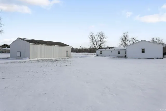 $275,000 | 23651 Riley Road, Lakeville, IN 46536