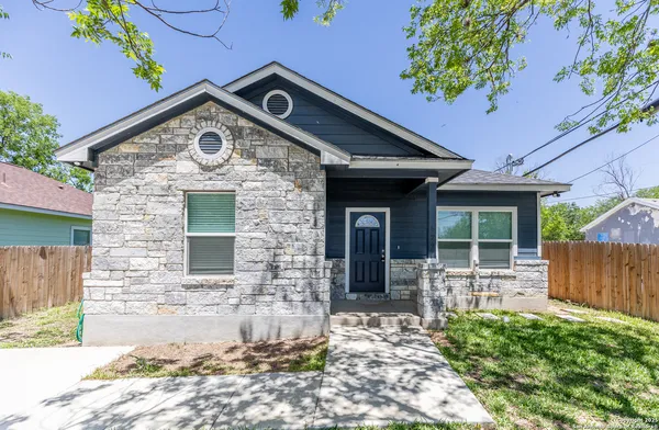 $1,800 | 479 Corliss, San Antonio, TX 78220