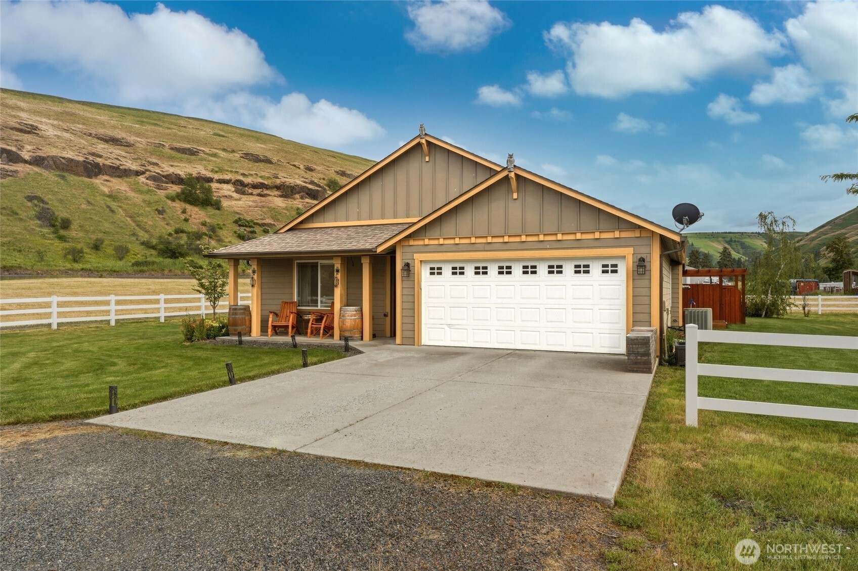 252 South Touchet Road Dayton, WA 99328 - Photo 3 of 31