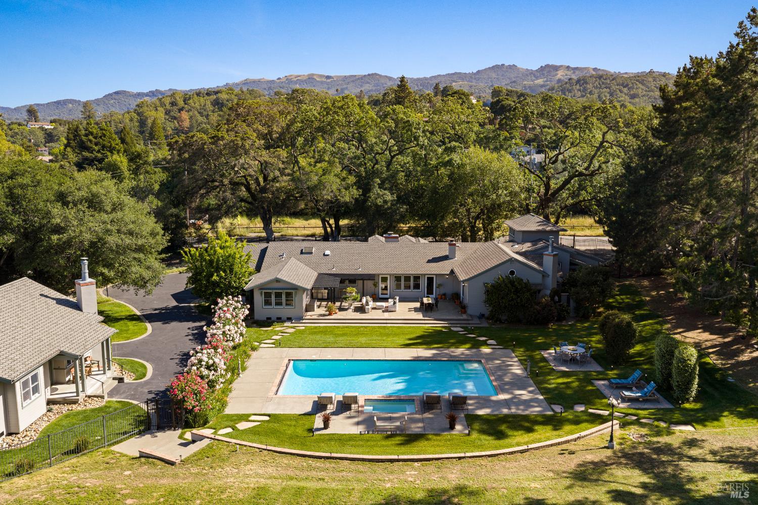 2288 Vineyard Road Novato, CA 94947 - Photo 52 of 55