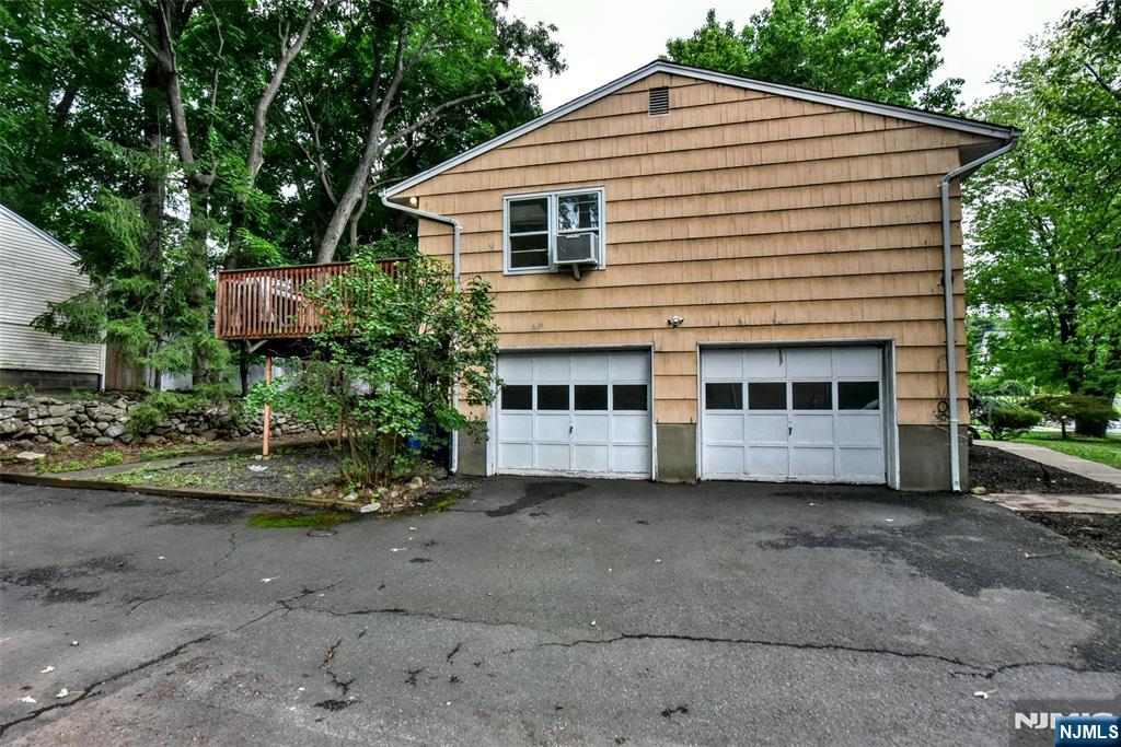479 Goffle Road Wyckoff, NJ 07481 - Photo 30 of 34 Gallery Image 30