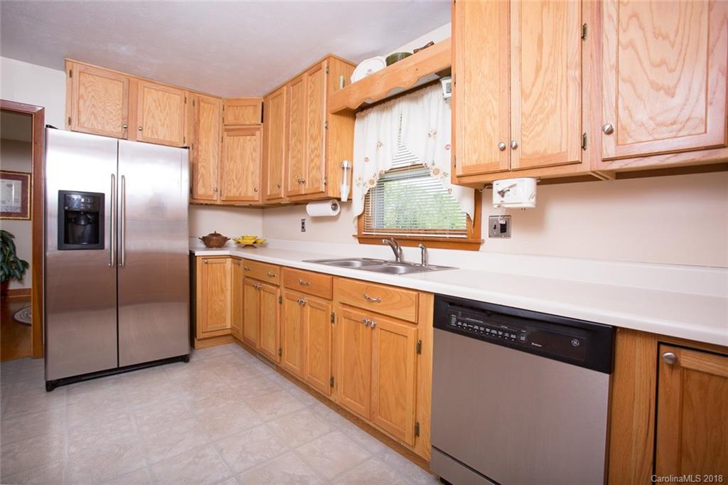 99 English Road Candler, NC 28715 - Photo 14 of 32 Gallery Image 14