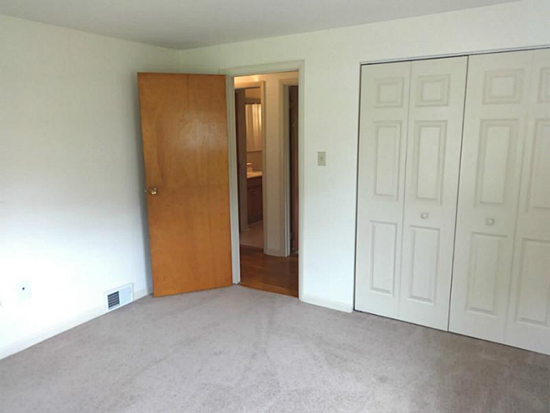 219 Lytton Road Coraopolis, PA 15108 - Photo 16 of 25 Bedroom. Bedroom #3.