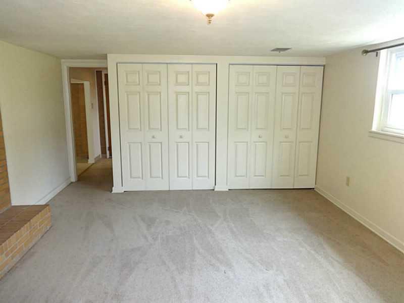 219 Lytton Road Coraopolis, PA 15108 - Photo 21 of 25 Family Room.