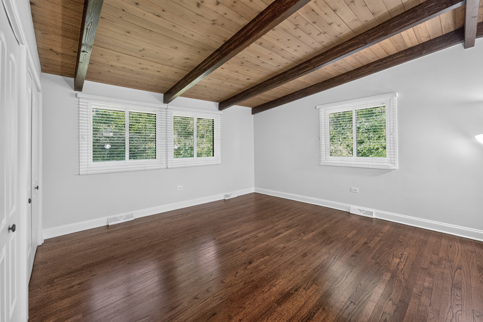1S670 Winfield Road Wheaton, IL 60189 - Photo 15 of 31 Gallery Image 15