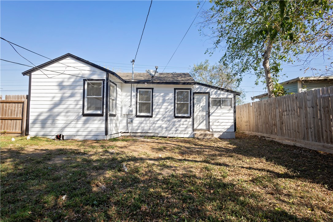 4505 Up River Road Corpus Christi, TX 78408 - Photo 15 of 18