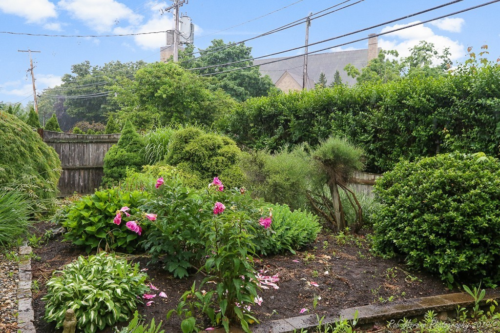 55 Linebrook Road Ipswich, MA 01938 - Photo 6 of 28 Gallery Image 6