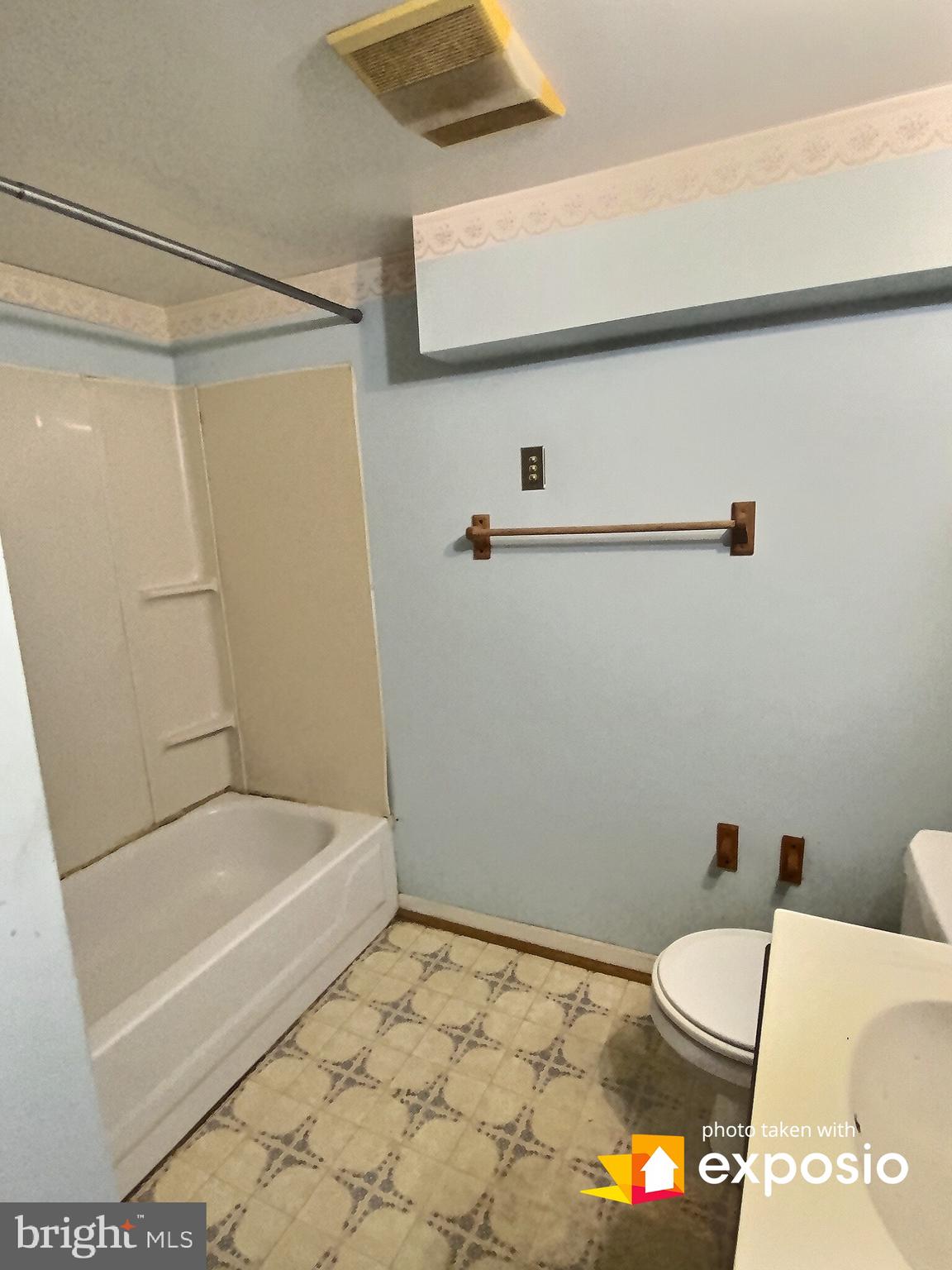 999 Pebblestone Road Pasadena, MD 21122 - Photo 14 of 17 Gallery Image 14