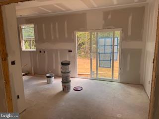 6735 Beverly Road Broad Run, VA 20137 - Photo 13 of 31 a view of an empty room with a window