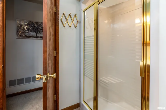 $499,000 | 135 Oak Circle, Goreville, IL 62939