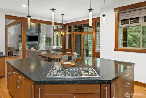 $1,850,000 | 230 Equinox Drive, Cle Elum, WA 98922