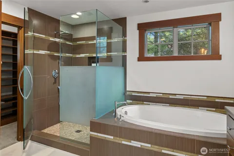 $1,850,000 | 230 Equinox Drive, Cle Elum, WA 98922