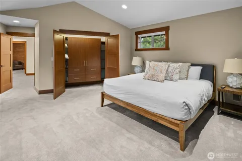 $1,850,000 | 230 Equinox Drive, Cle Elum, WA 98922