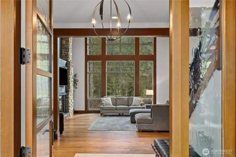 $1,850,000 | 230 Equinox Drive, Cle Elum, WA 98922