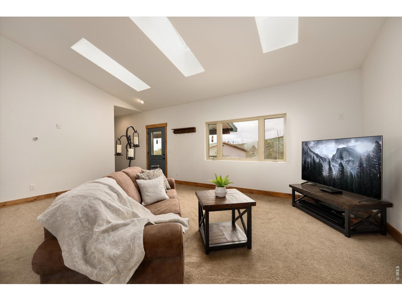 1291 Little Whale Road Bellvue, CO 80512 - Photo 10 of 43