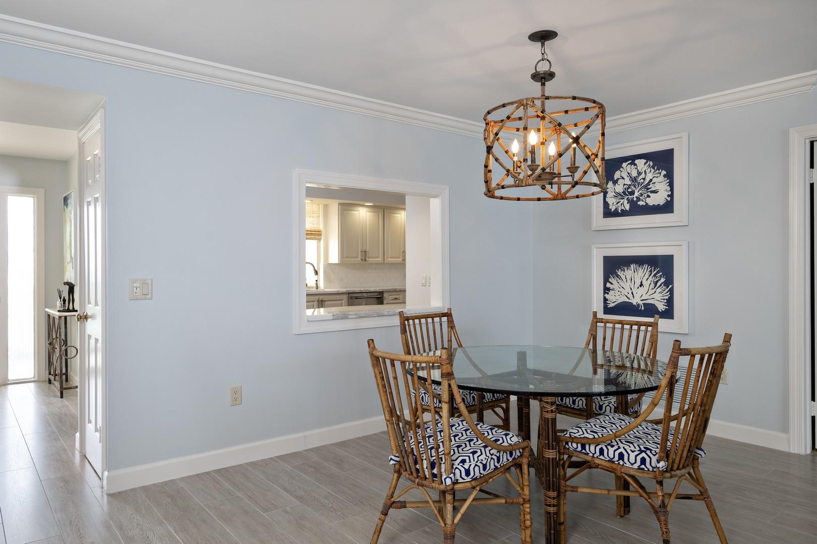 100 South Beach Road, Unit 1002 Tequesta, FL 33469 - Photo 4 of 16 Dining Area