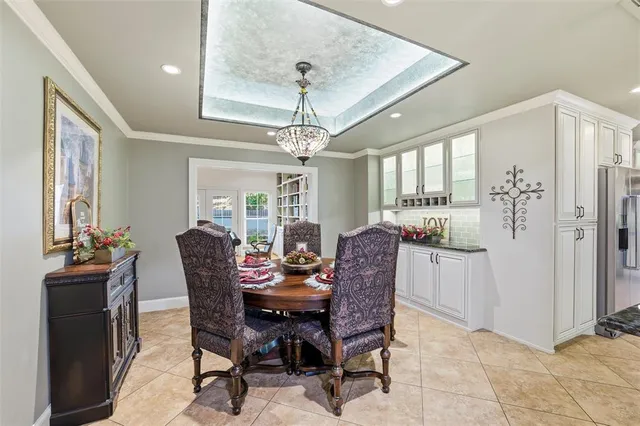 $745,000 | 2000 Lakehill Court, Arlington, TX 76012