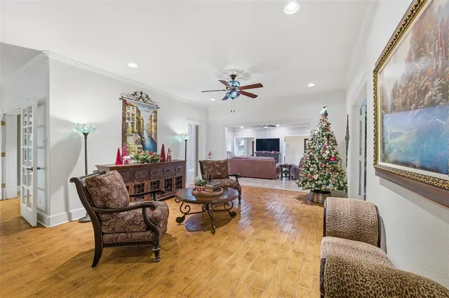 $745,000 | 2000 Lakehill Court, Arlington, TX 76012