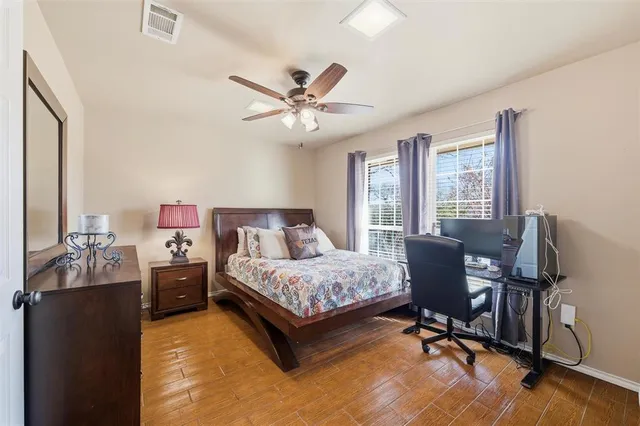 $735,000 | 2000 Lakehill Court, Arlington, TX 76012