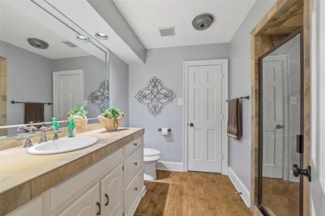 $745,000 | 2000 Lakehill Court, Arlington, TX 76012