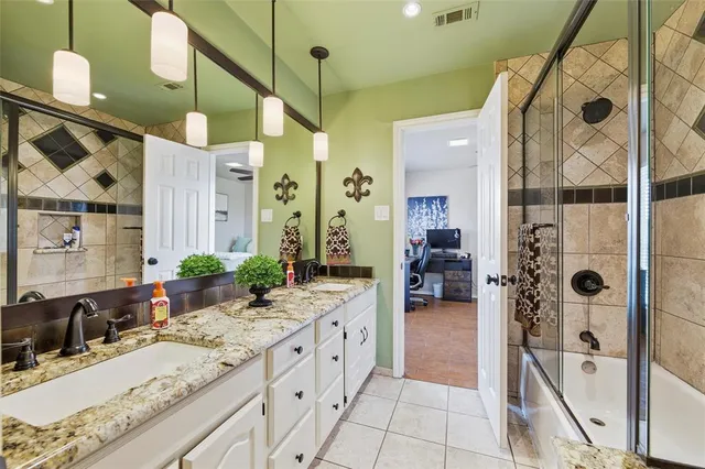 $735,000 | 2000 Lakehill Court, Arlington, TX 76012