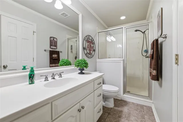 $745,000 | 2000 Lakehill Court, Arlington, TX 76012