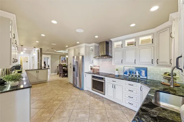 $735,000 | 2000 Lakehill Court, Arlington, TX 76012