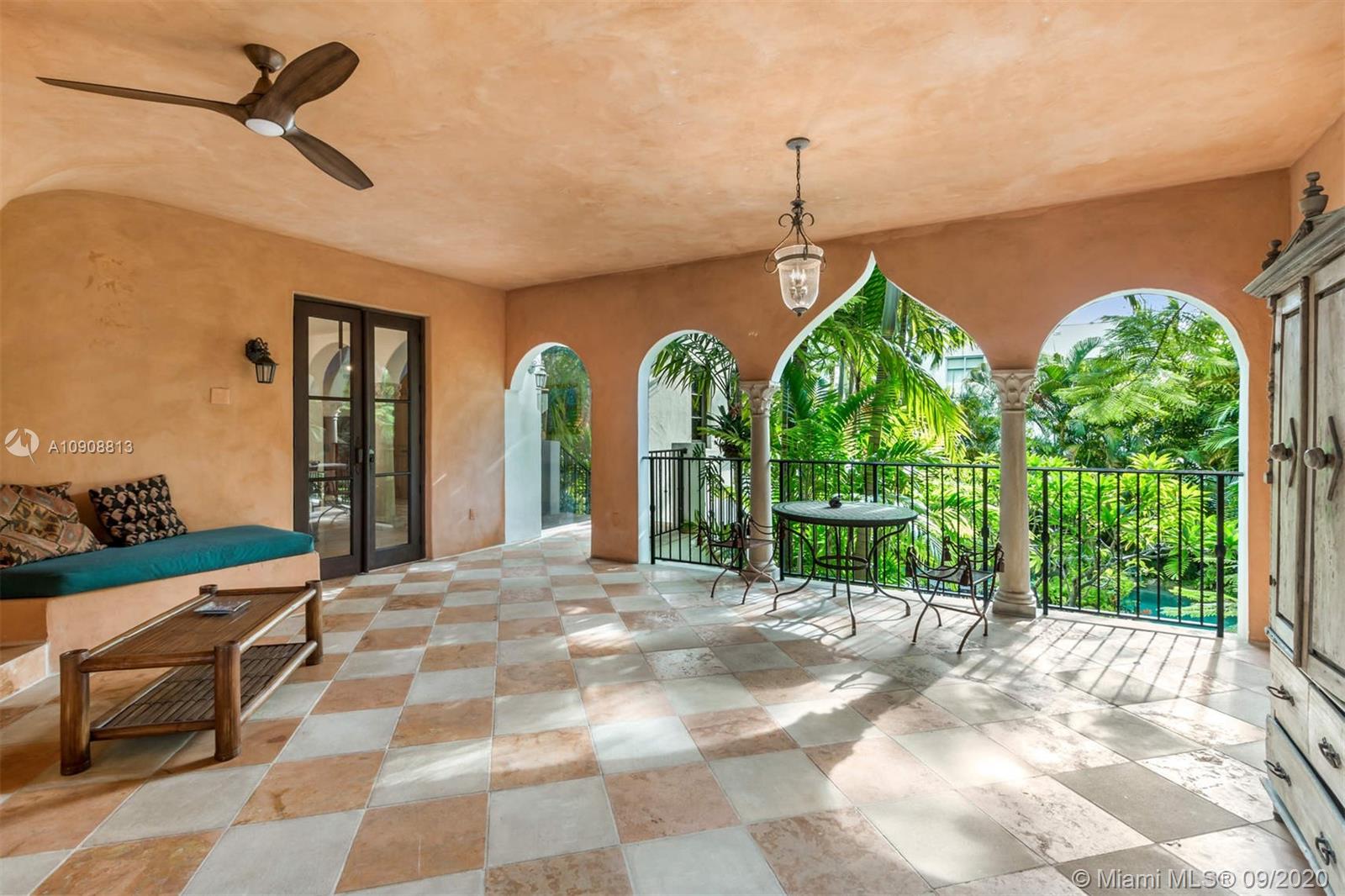 385 Ridgewood Road Key Biscayne, FL 33149 - Photo 19 of 54 a view of a garden with an outdoor space