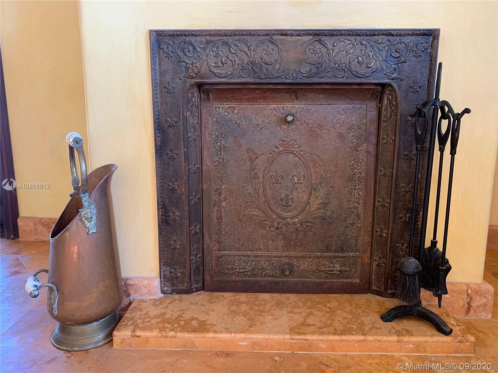 385 Ridgewood Road Key Biscayne, FL 33149 - Photo 51 of 54