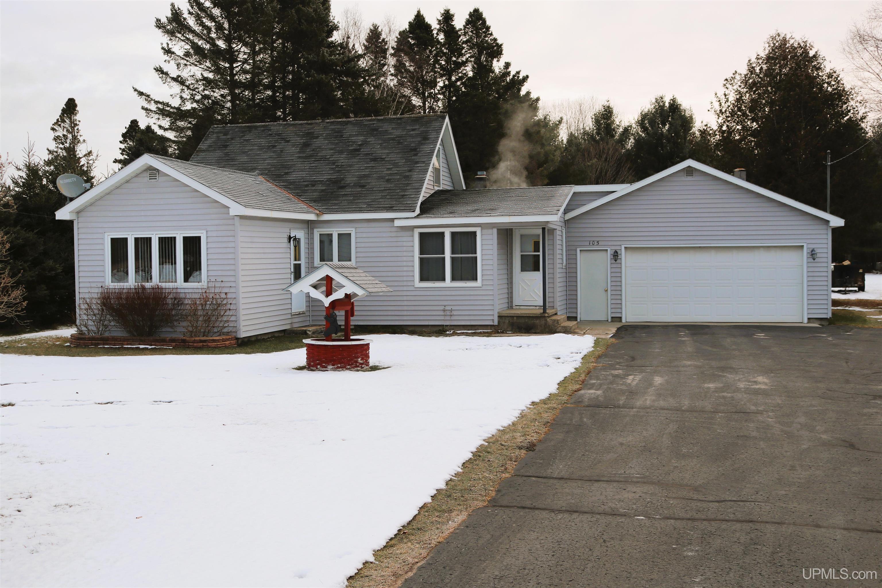 1174 North Gulliver Road Gulliver, MI 49840 - Photo 3 of 58