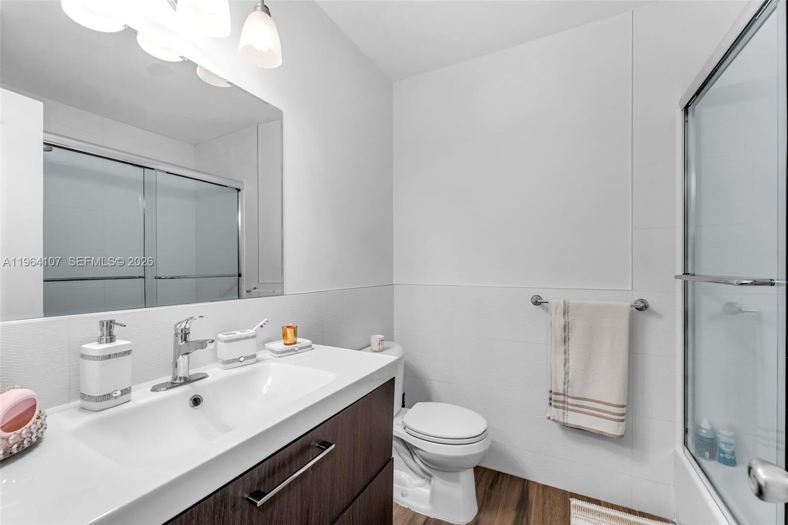 17501 Southwest 140th Court Miami, FL 33177 - Photo 15 of 32