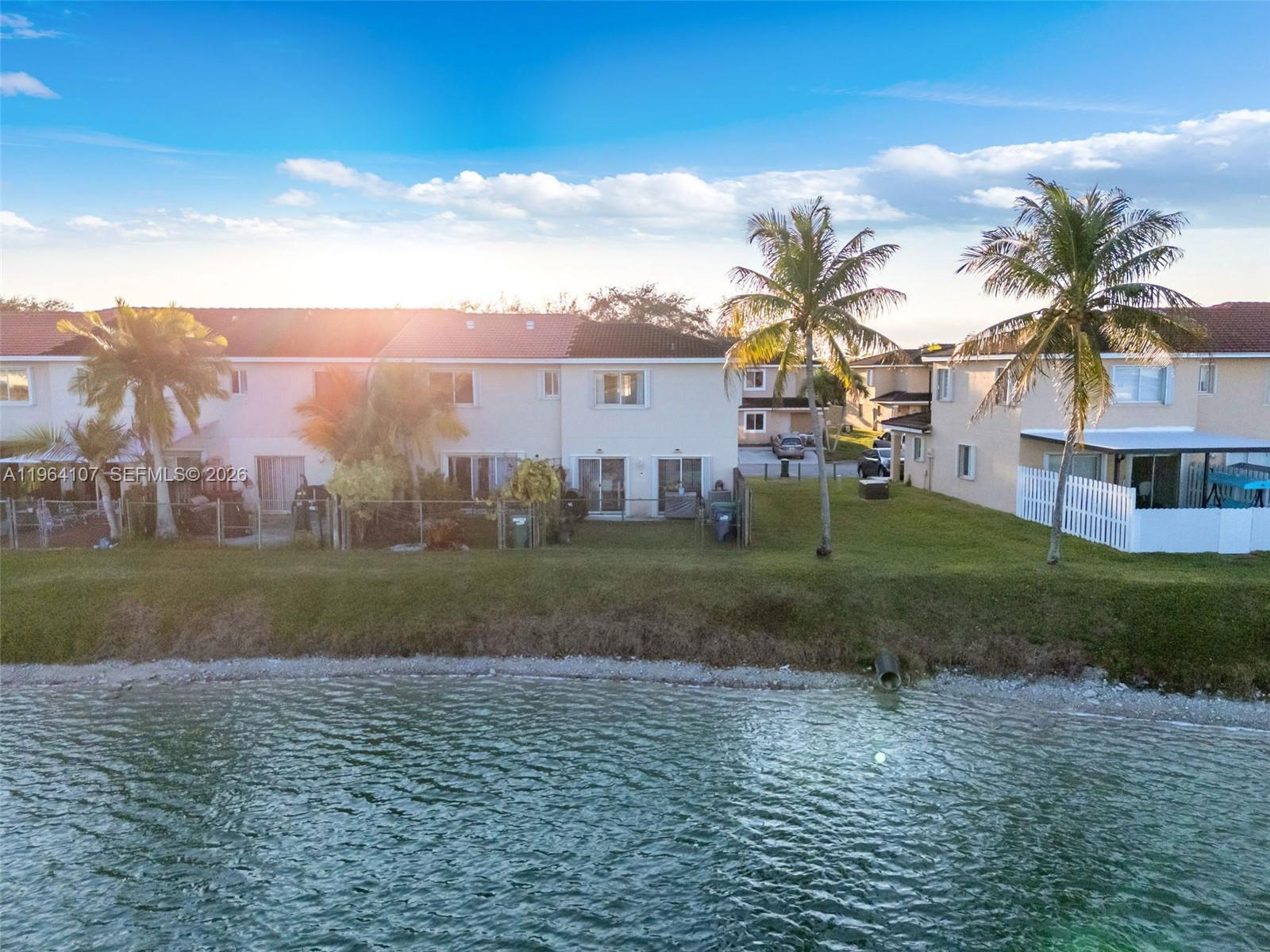 17501 Southwest 140th Court Miami, FL 33177 - Photo 20 of 32