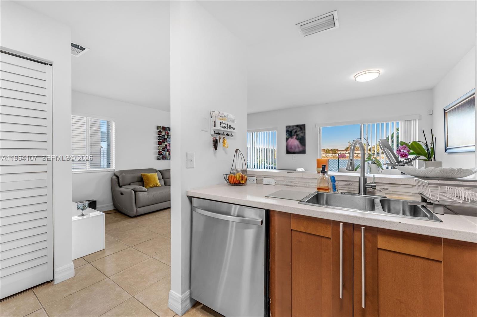 17501 Southwest 140th Court Miami, FL 33177 - Photo 10 of 32