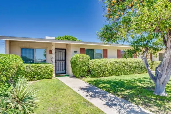 $1,250 | 12602 North 105th Avenue, Sun City, AZ 85351