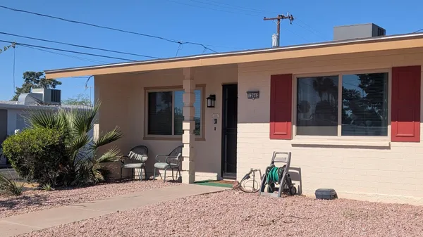 $1,250 | 12602 North 105th Avenue, Sun City, AZ 85351