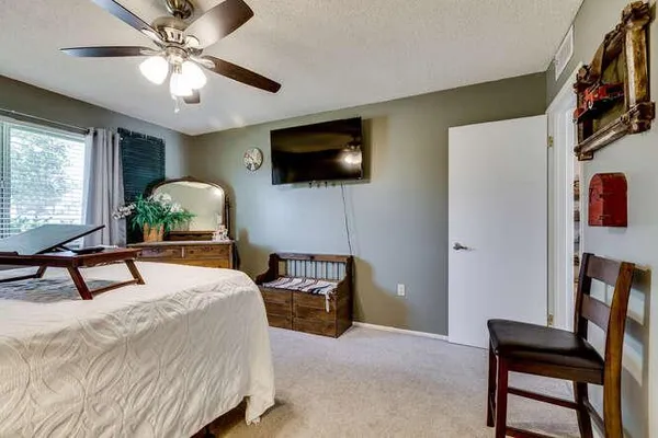 $1,250 | 12602 North 105th Avenue, Sun City, AZ 85351