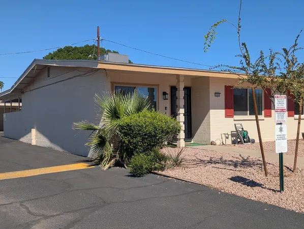 $1,250 | 12602 North 105th Avenue, Sun City, AZ 85351