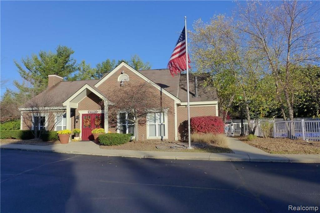 1530 Porter Circle Rochester Hills, MI 48307 - Photo 12 of 14
