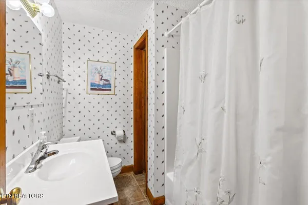 $379,000 | 142 Deer Trot Lane, Unit 2, La Follette, TN 37766