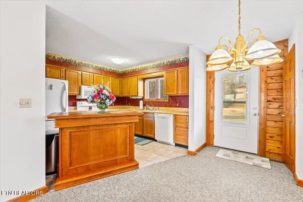 $379,000 | 142 Deer Trot Lane, Unit 2, La Follette, TN 37766